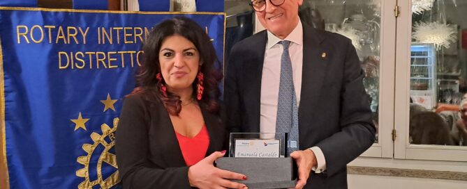 Diario di una donna scalza: l’esperienza di una vittima di violenza di genere, relatrice Emanuela Castaldo 9 Foto 1 1