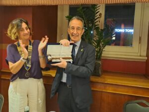 Passaggio della Campana tra Roberto Mostarda e Katia Nicoletti_17.6.2025 14 Foto 16